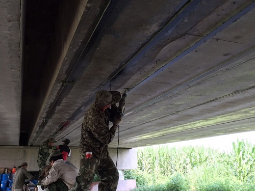 按橋梁加固規(guī)范施工