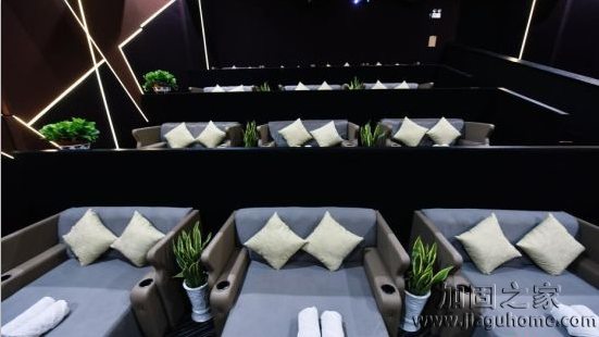 普通影院改造，杭州電影院首推床廳。