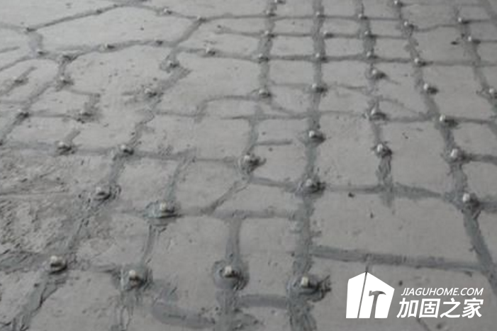 老廠房泵房地基下沉，做地基注漿加固多少錢?