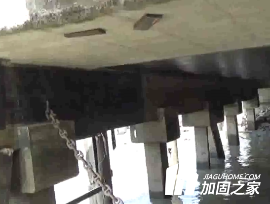 碳纖維布，現(xiàn)場實拍碼頭港口用碳纖維布加固