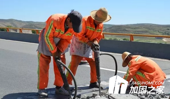 路橋出現(xiàn)了裂縫之后應該怎么做結構加固處理才能保證安全使用