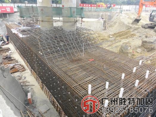 1533949088938328.jpg 20180408F248ZV026L.jpg