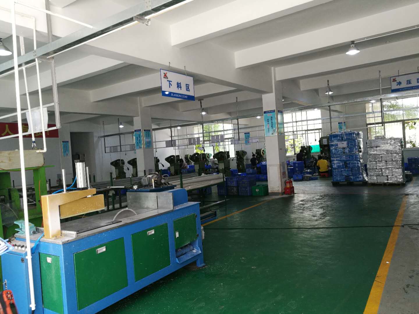 1537967929878809.jpg 192865100166296653.jpg