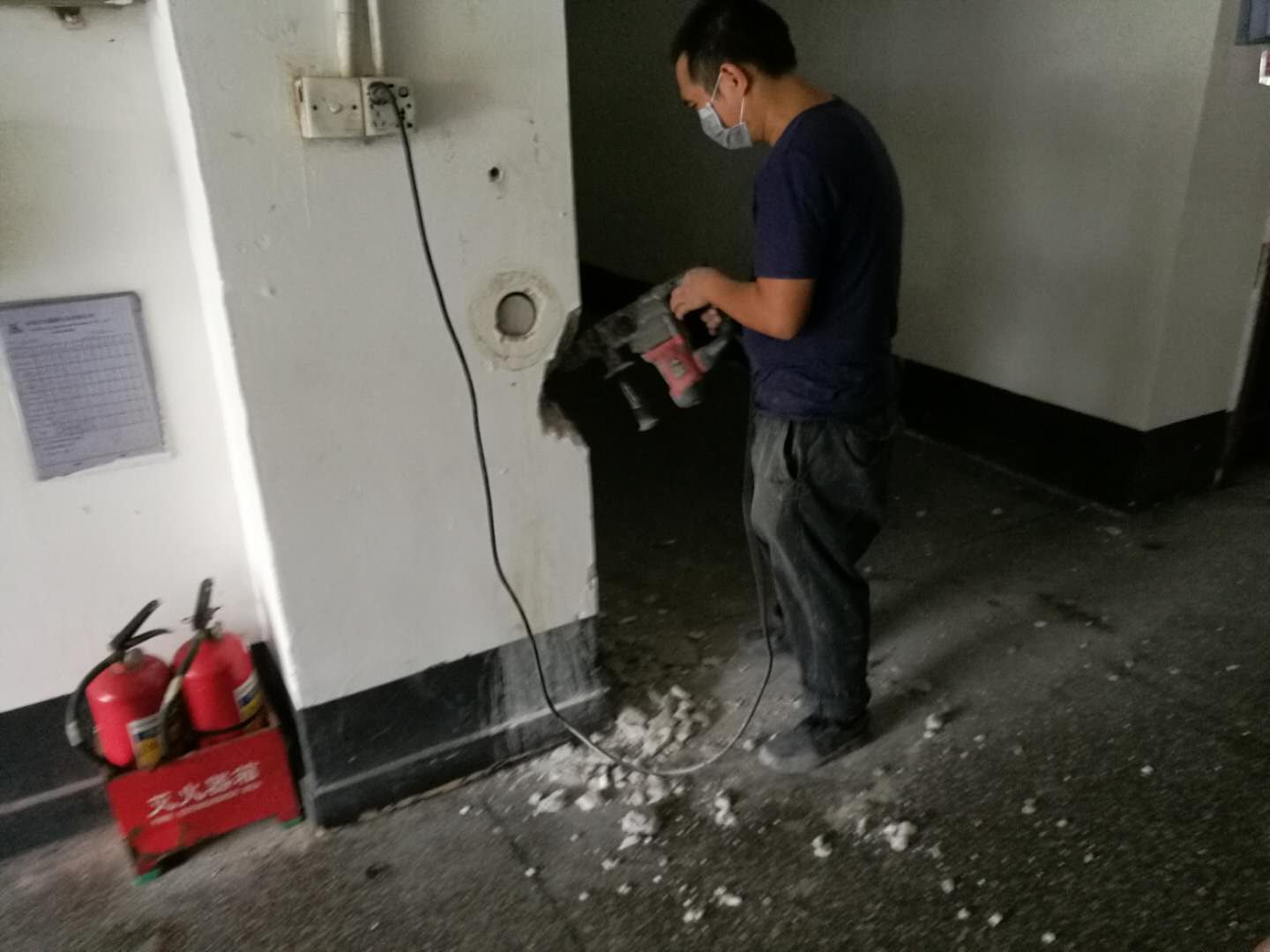 1538090159468033.jpg 31061113604788719.jpg