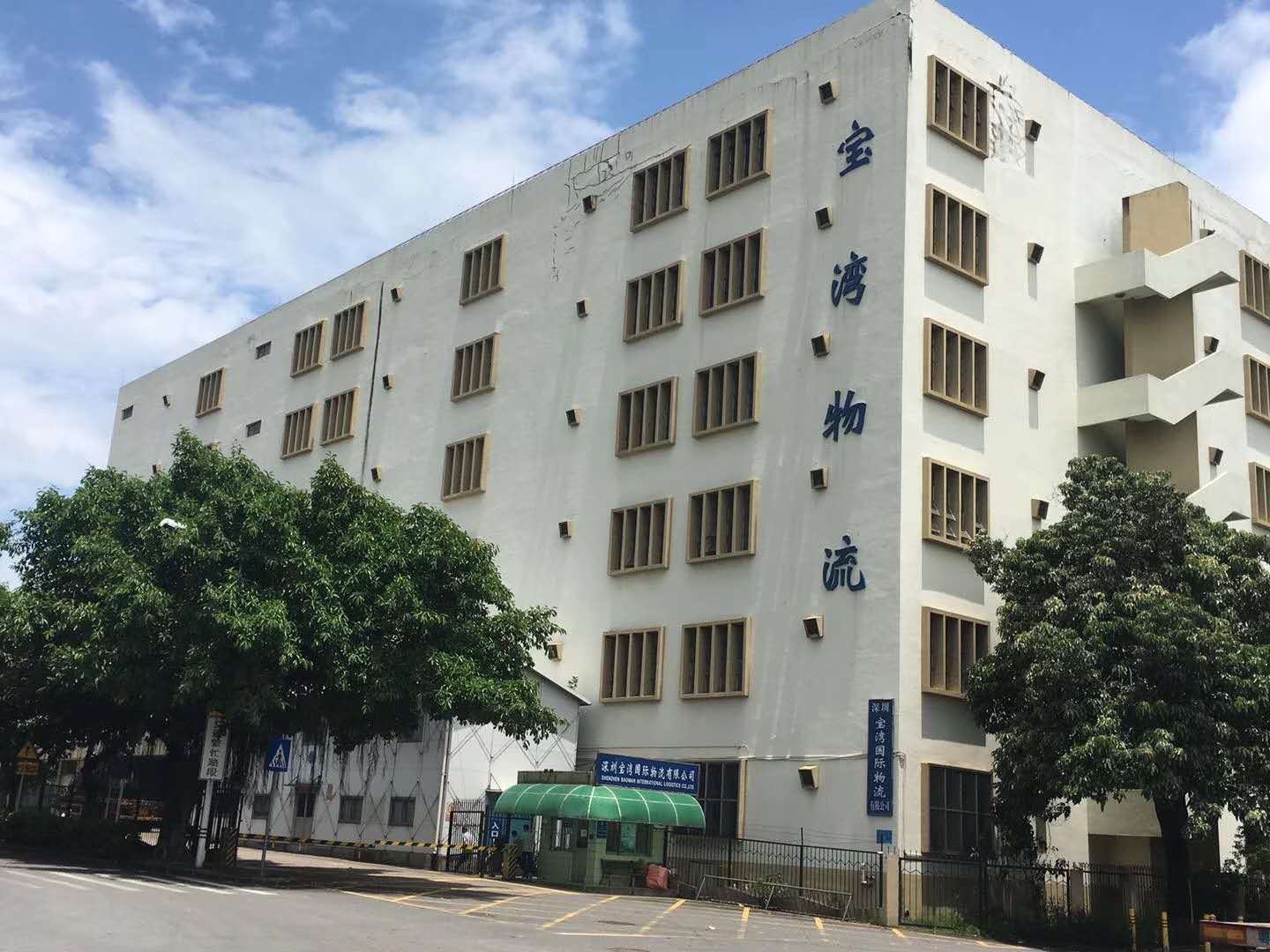 1539858157602922.jpg 321901193094394481.jpg