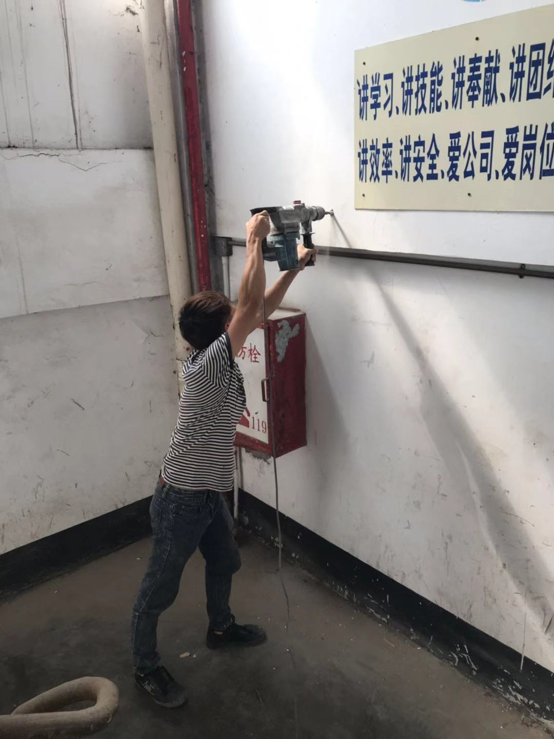 1541502437871688.jpg 443990506151401590.jpg