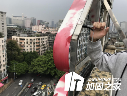 露天廣告牌該做檢測了！