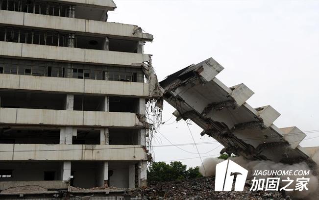 武漢酒店大樓坍塌，建筑安全再次敲響警鐘