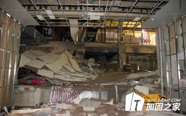 云南商場樓層坍塌，如何預(yù)防建筑安全事故?