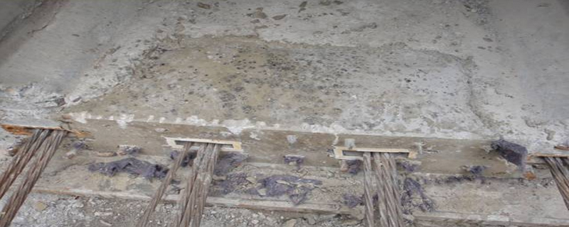  對(duì)于抗剪不足的鋼筋混凝土構(gòu)件采用什么方法加固?