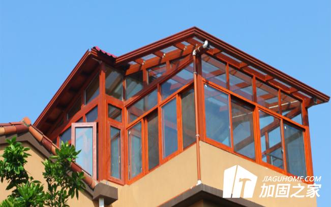 防水沒(méi)做好，一下雨房屋就漏水