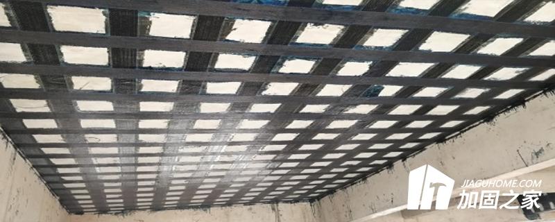  碳纖維板加固原理是什么
