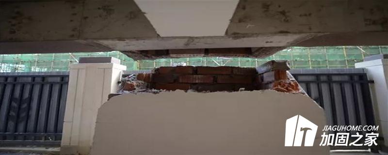 當(dāng)梁、柱構(gòu)件抗力不夠時(shí)，采用增大截面法