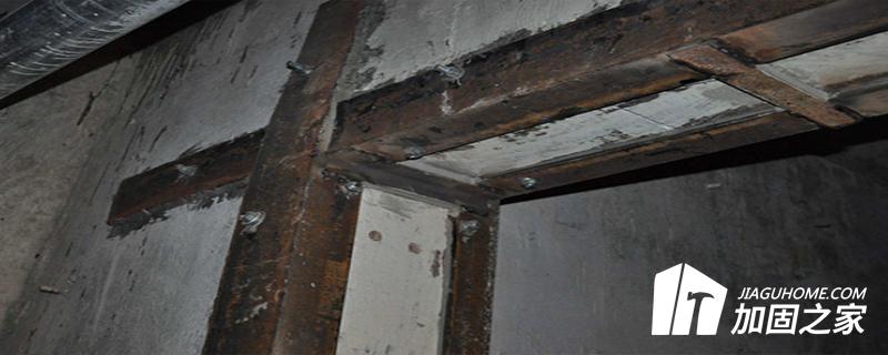 粘鋼加固施工對(duì)于粘鋼加固的施工，設(shè)計(jì)是如何規(guī)定的?