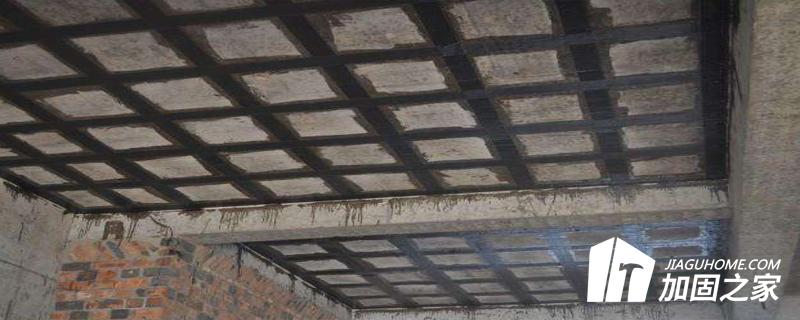 粘貼CFRP加固技術(shù)具有明顯的優(yōu)勢