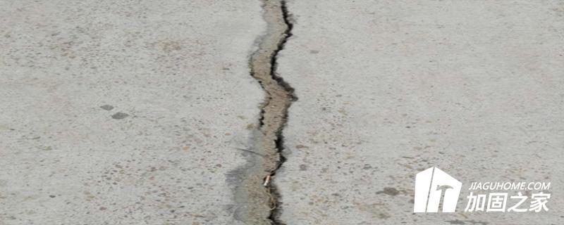 按裂縫的形狀劃分