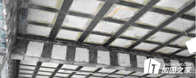 在進(jìn)行碳纖維加固設(shè)計時，國家規(guī)范給出了一些硬性要求：