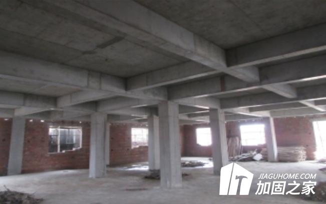 現(xiàn)澆樓板裂縫的四種處理方案 現(xiàn)澆樓板裂縫的四種處理方案