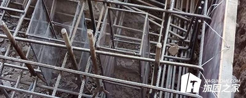 地基基礎(chǔ)加固一般可從地基和結(jié)構(gòu)兩方面入手，具體有以下措施