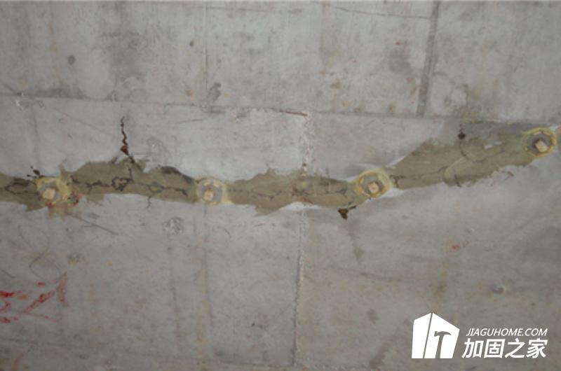 房屋檢測對于房屋裂縫應(yīng)如何描寫?