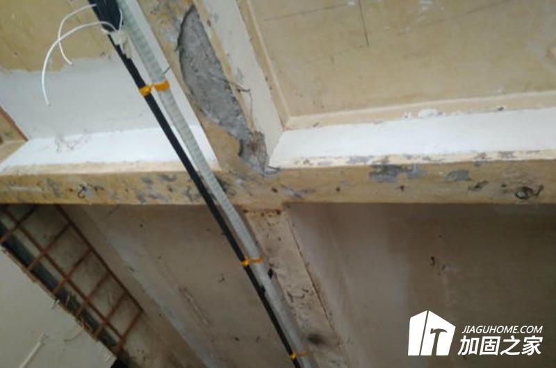 在下列情況下，房屋應進行可靠性鑒定