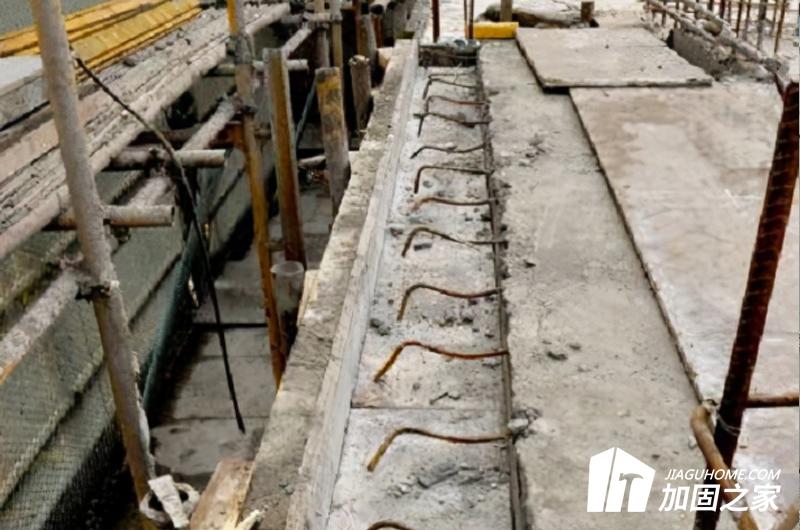 植筋加固施工工序應(yīng)按施工設(shè)計(jì)規(guī)定的工序