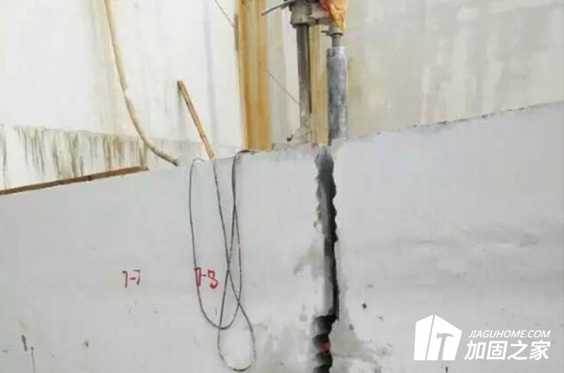 如何確定鉆孔孔徑?對(duì)混凝土有什么要求?