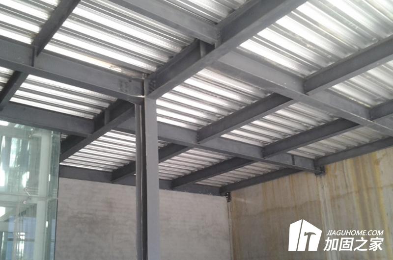 鋼結(jié)構(gòu)廠房加固盡量使用原有結(jié)構(gòu)的承載力