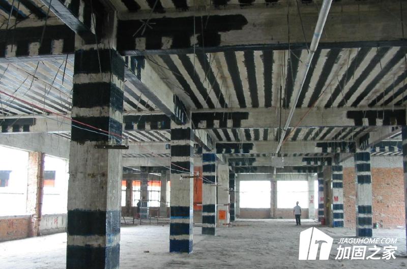 碳纖維加固對癥施工，工程質(zhì)量更優(yōu)勝