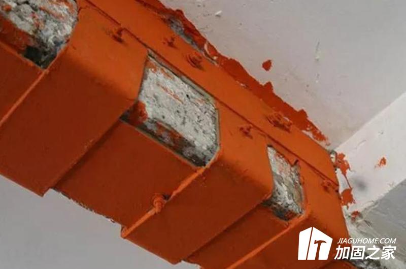 粘鋼加固固化壓力適當增加，保證用膠量