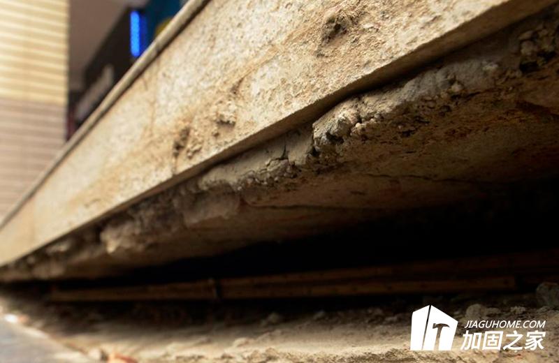 老房屋出現(xiàn)沉降現(xiàn)象該怎么處理？