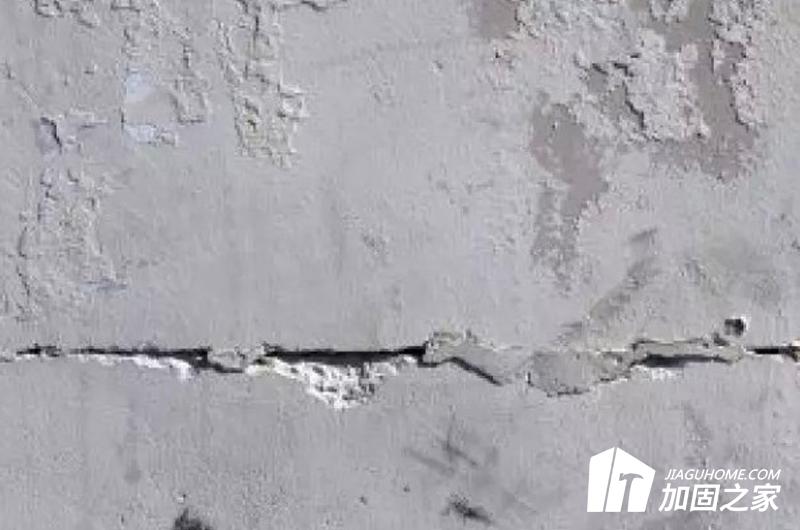 現(xiàn)場(chǎng)修補(bǔ)裂縫時(shí)，如何提高裂縫修補(bǔ)效果?