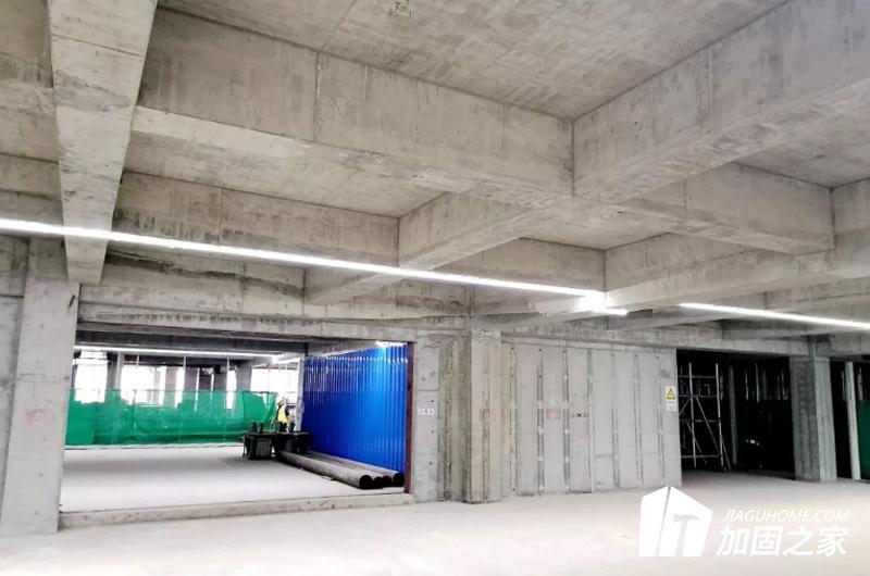 選擇專業(yè)的加固單位，確保能夠高質(zhì)量的完成檔案室的加固工作