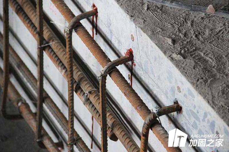 在抗震設(shè)防區(qū)應(yīng)用植筋時應(yīng)符合下列規(guī)定