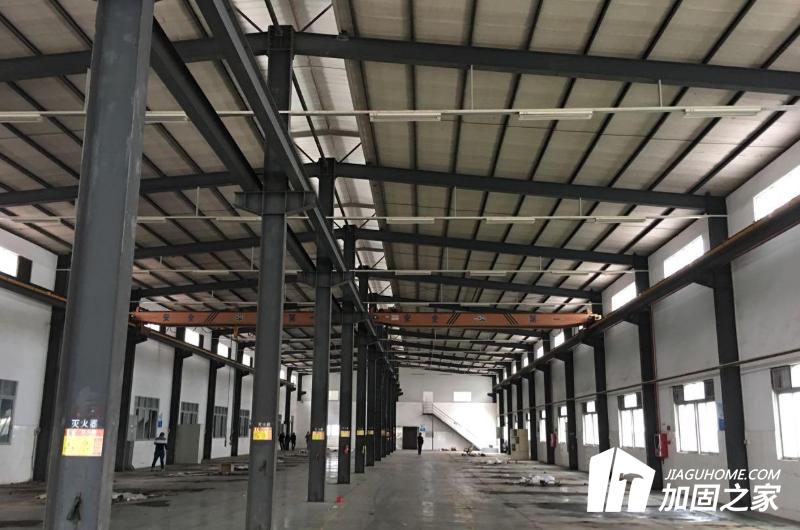 挑選經(jīng)濟(jì)、靠譜的鋼結(jié)構(gòu)廠房加固對策