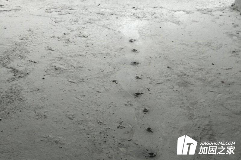 水泥樓板裂縫為什么會開裂?怎么修補(bǔ)?