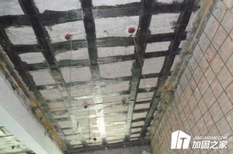 預(yù)應(yīng)力加固提前對建筑物現(xiàn)場有所了解