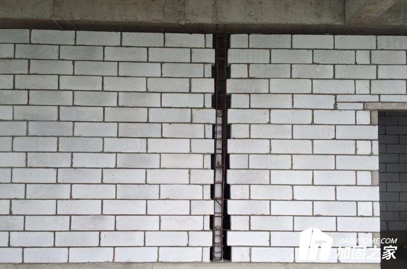 面對(duì)砌體加固時(shí)，采用哪些加固方式?
