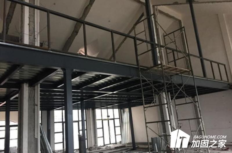 鋼結(jié)構(gòu)加固計(jì)劃前，應(yīng)收集下列資料