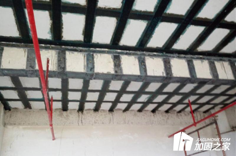 無(wú)粘接業(yè)務(wù)外包槽鋼加固法