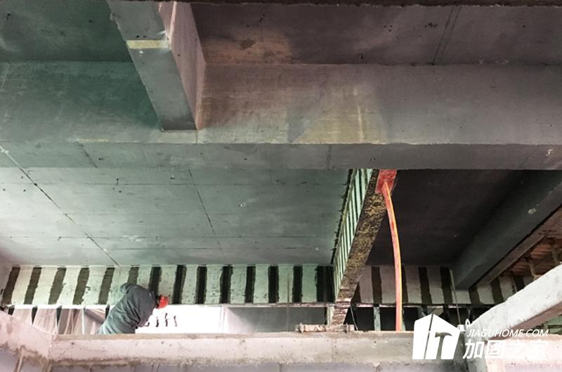 加固方案的選定加固方案應根據(jù)結構鑒定結論