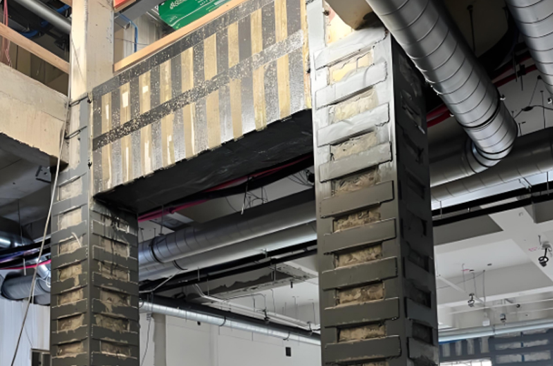 在承重加固過程中，必須嚴(yán)格遵守有關(guān)設(shè)計標(biāo)準(zhǔn)