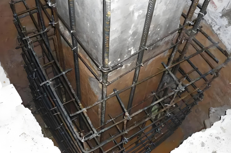 承重柱加固柱底基礎(chǔ)