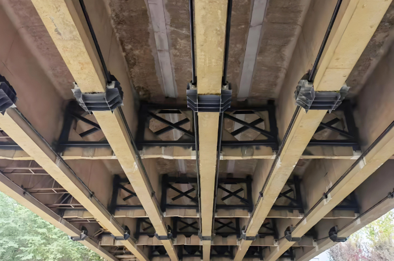 橋梁修復(fù)加固施工