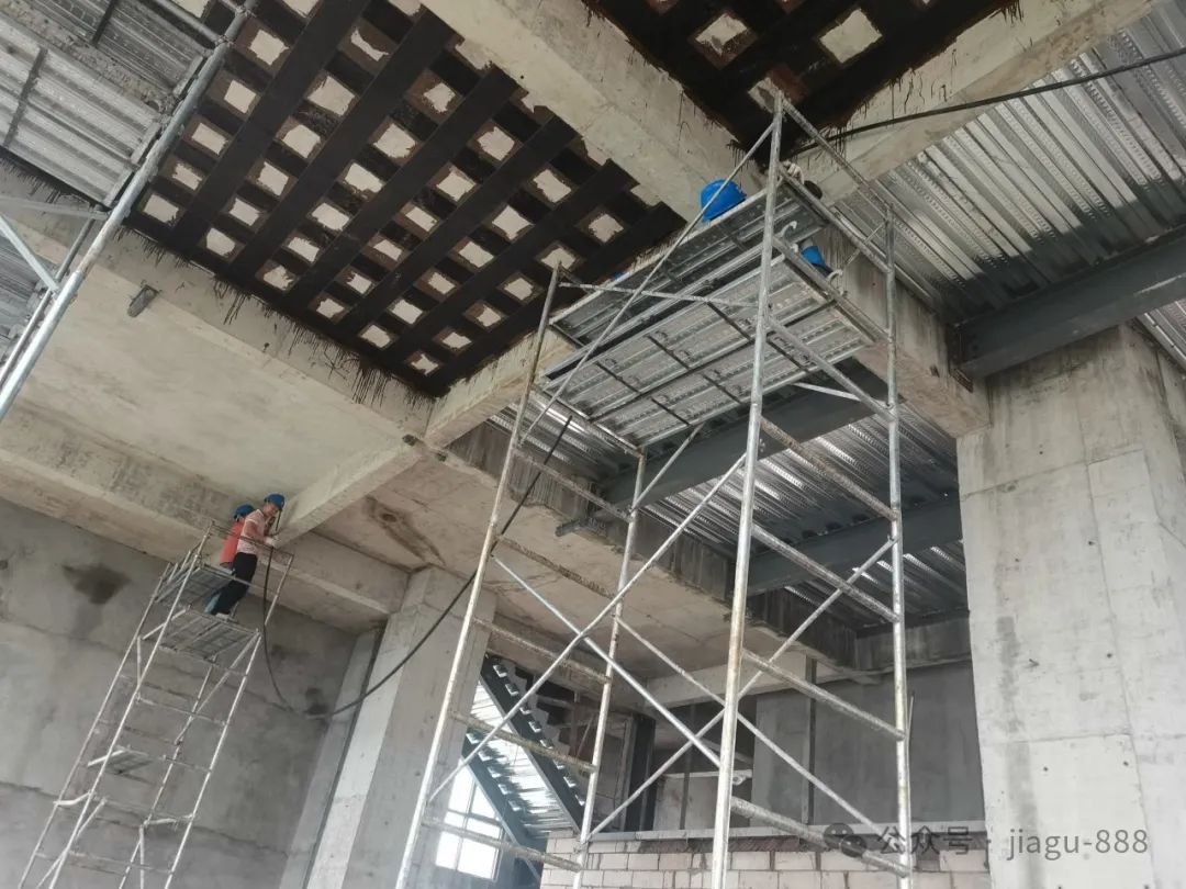 1748503138496726.jpg 640 (1).jpg