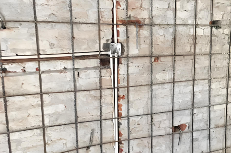 墻體加固施工時(shí)需要注意哪些安全事項(xiàng)?